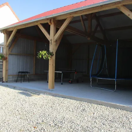 Avec Spa, Jeux Et Espace Bien-etre, Ideale Pour Familles Et Groupes Jusqu'a 8 Pers. - Fr-1-489-442 Holiday home Cressanges