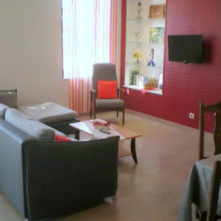 Avec Spa, Jeux Et Espace Bien-etre, Ideale Pour Familles Et Groupes Jusqu'a 8 Pers. - Fr-1-489-442